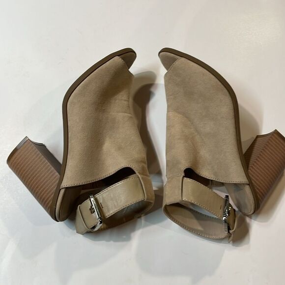 Indigo Rd Womens Tan Microsuede Open Toe Bootie Sz 7.5 - Picture 8 of 9